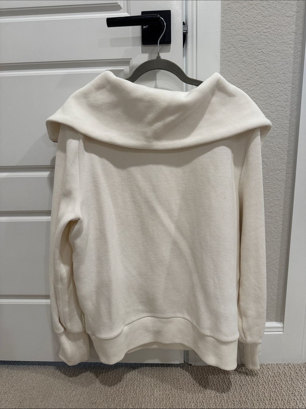 Varley Vine Half-Zip Pullover - Picture 2 of 3